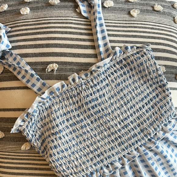 *NWT* Junior’s Blue and White Gingham Smocked Dress - Picture 1 of 5